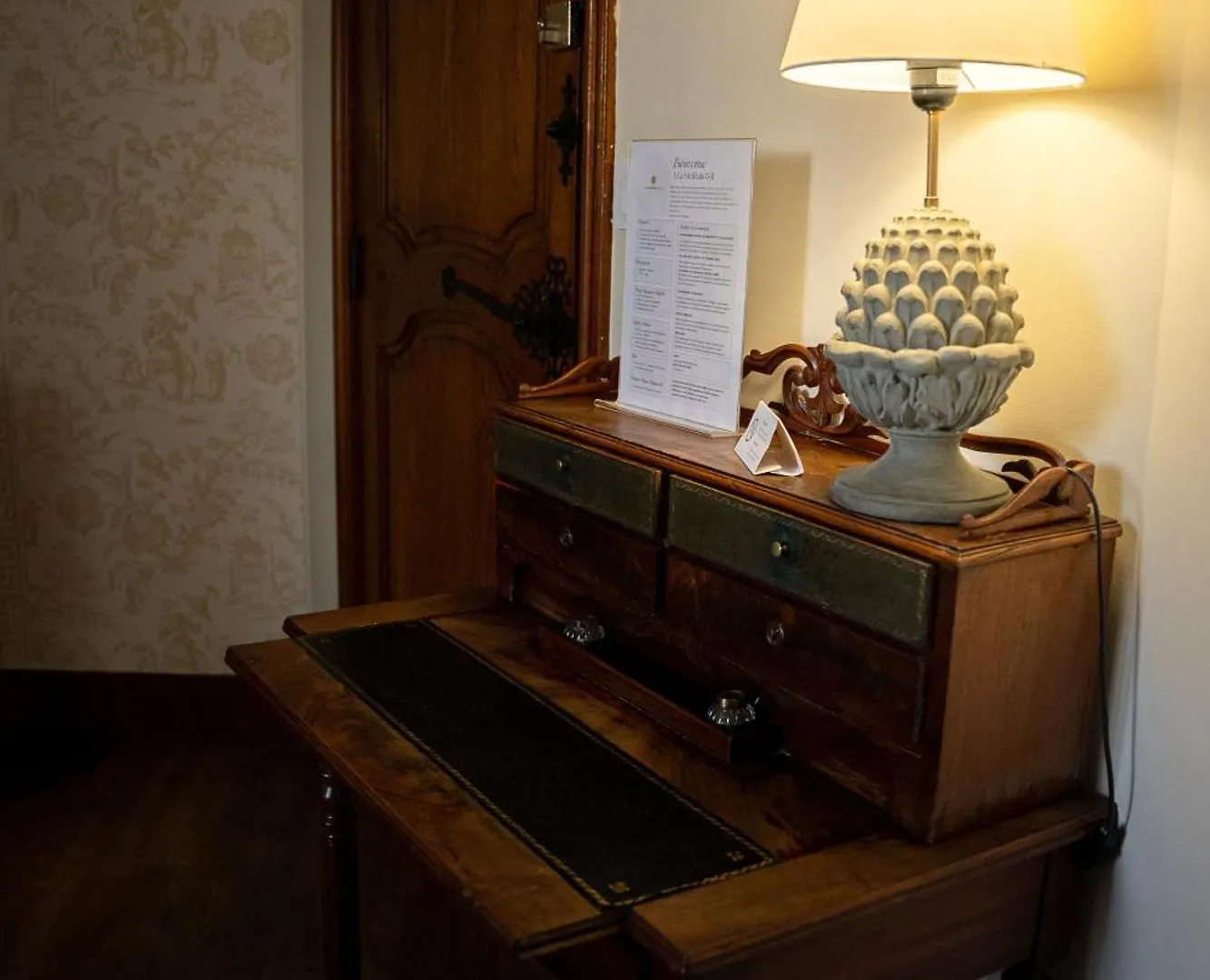 La Meffrais 1741 Manoir D'Hotes Aux Portes De Dinan Bed & Breakfast