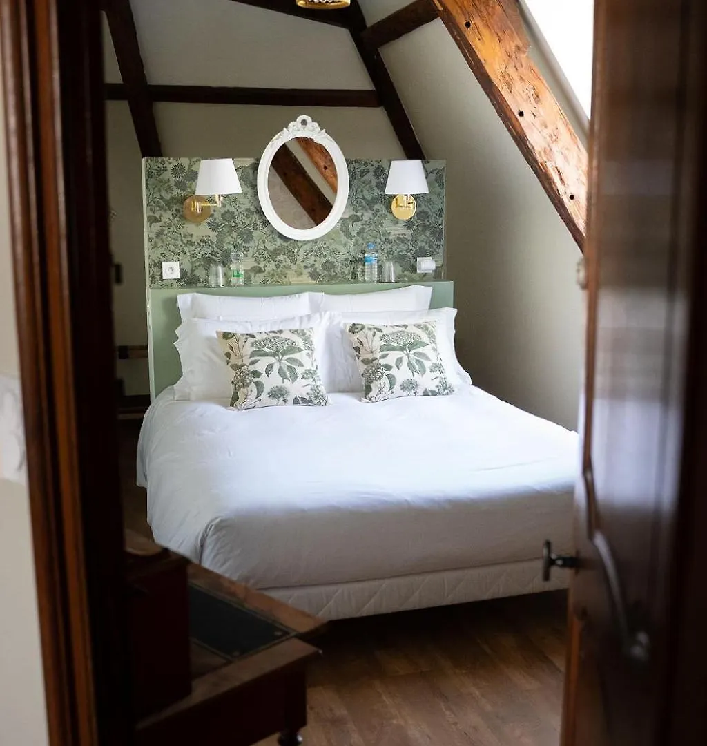 La Meffrais 1741 Manoir D'Hotes Aux Portes De Dinan 0*,  France